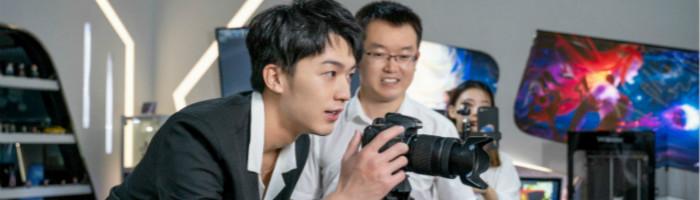 卢东旭粉丝见面会，新华影视动漫推荐官答疑时