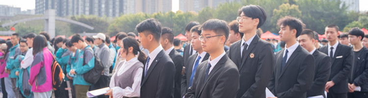 国务院：职业本科与普通本科学位证书具有同样