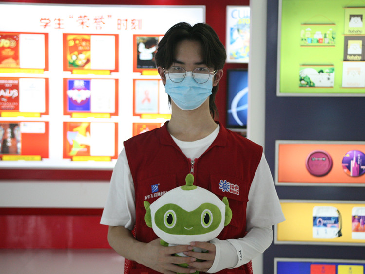 什么？七夕新华被表白了？