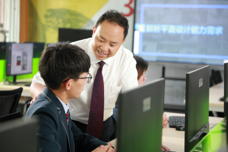 清晨中微光下，一位职业教育老师幸福时刻的自白 