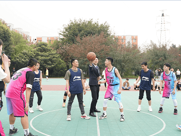 【2021.7】成都新华黑曼巴杯校园篮球赛