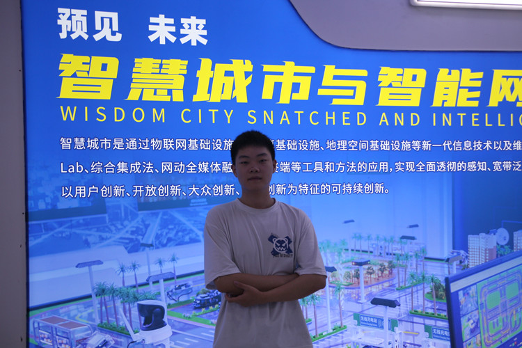 图为朱国顺同学