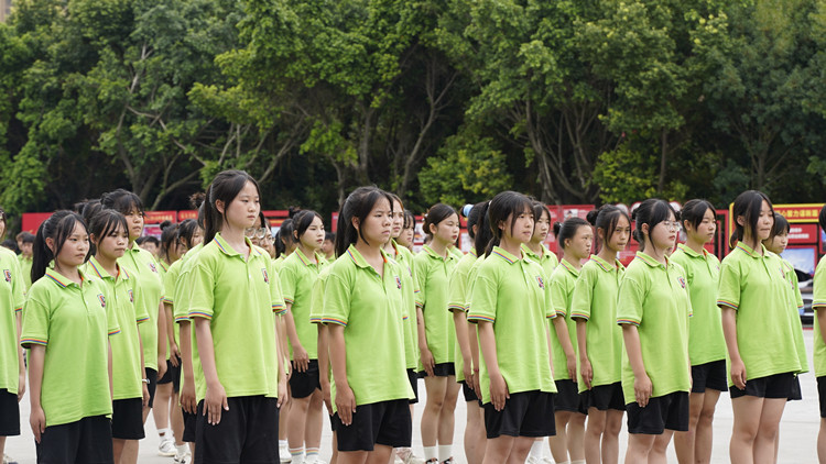 2022级秋季素质拓展汇报表演