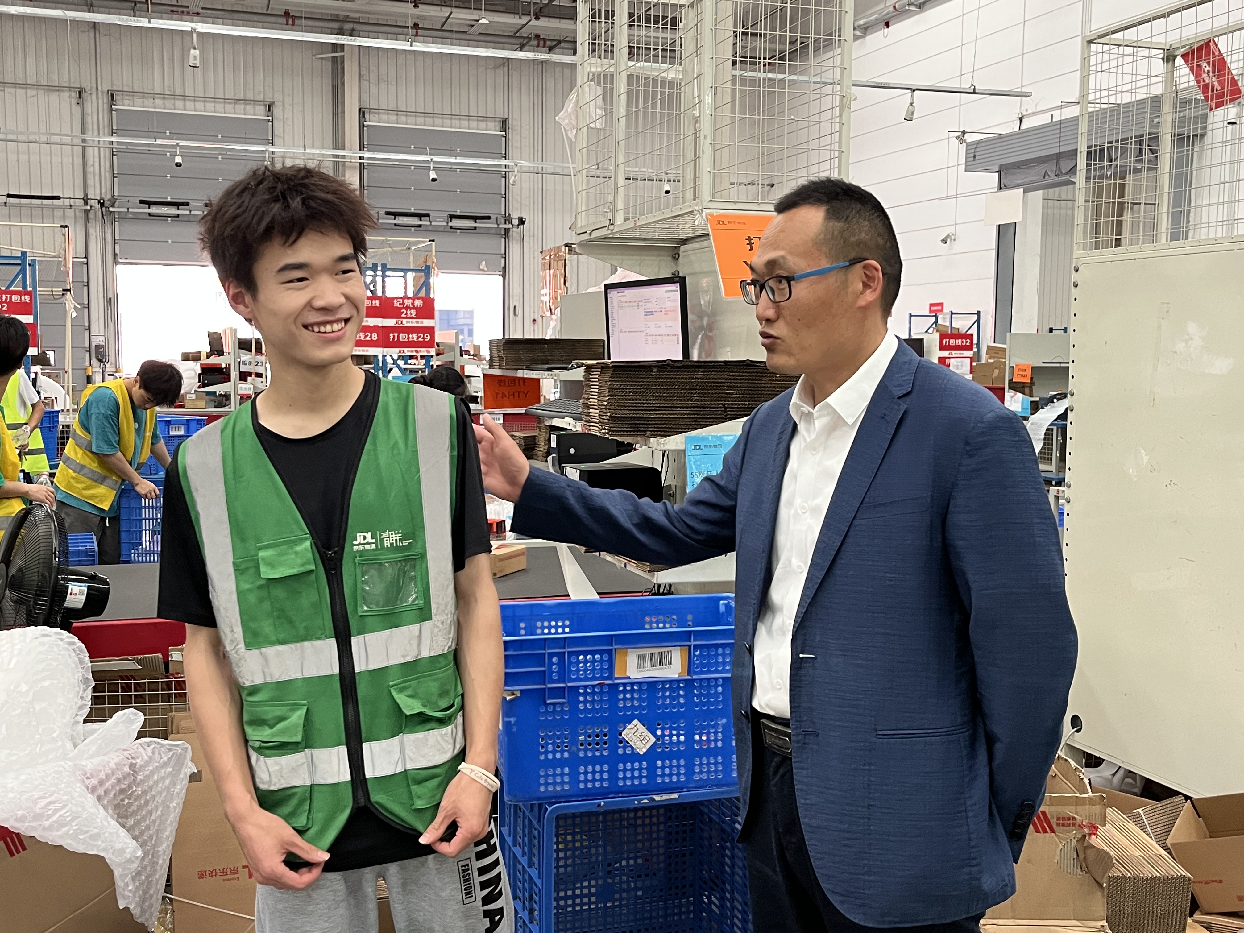 学校领导走访京东了解学子实践情况