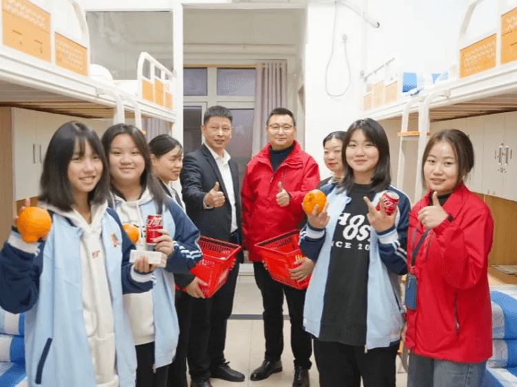 初入新华的新生们，在学校学习生活是什么样的